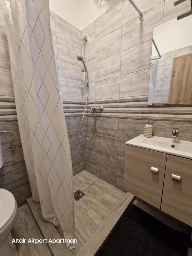Altair Airport Apartman 베체스 외부 사진