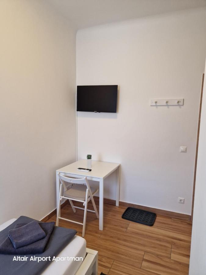 Altair Airport Apartman 베체스 외부 사진