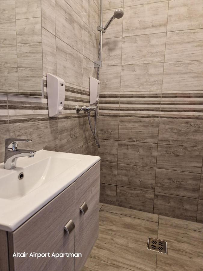 Altair Airport Apartman 베체스 외부 사진