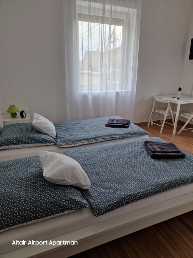 Altair Airport Apartman 베체스 외부 사진